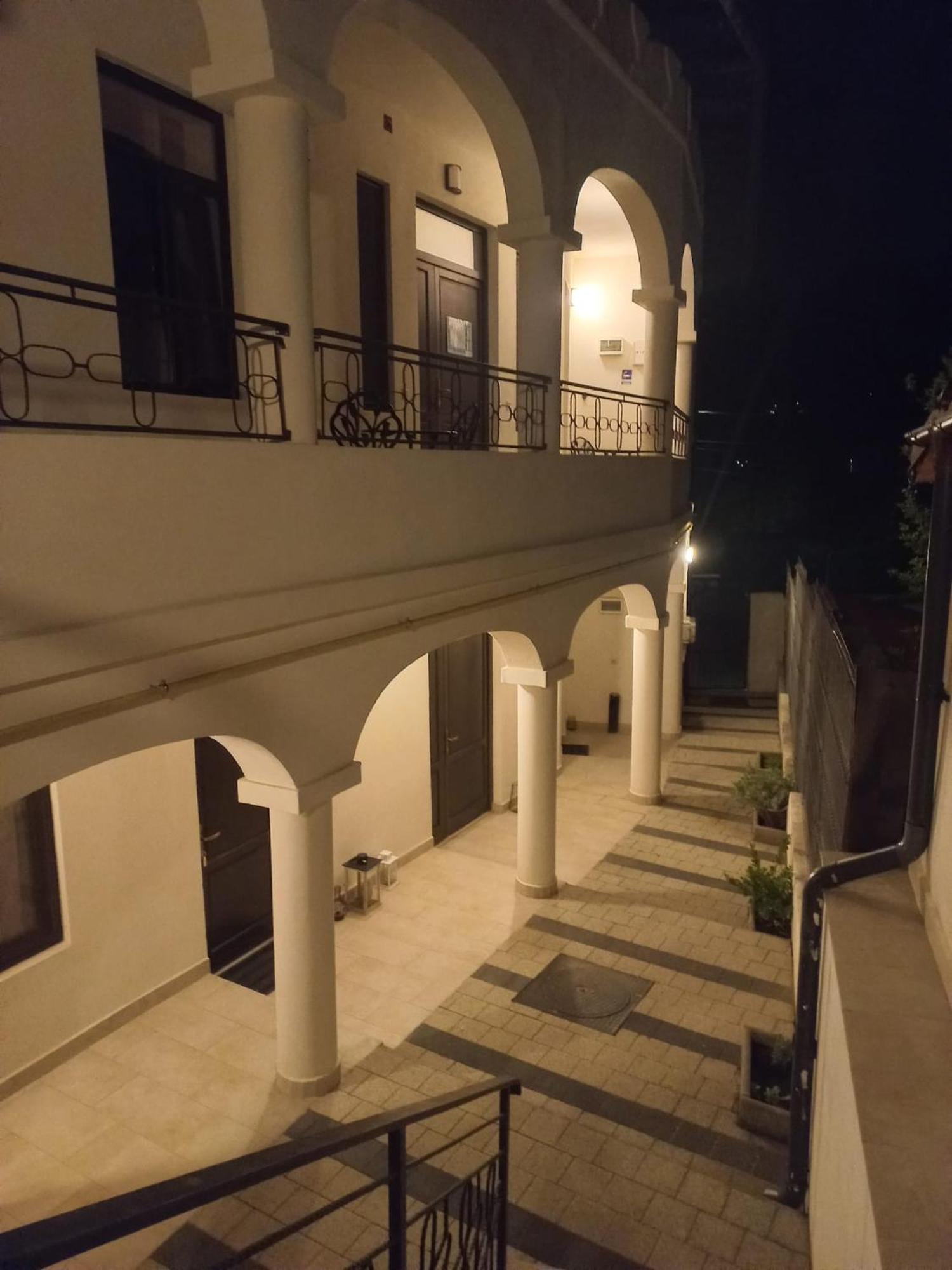 Maisonette Apartments Campulung Exterior foto